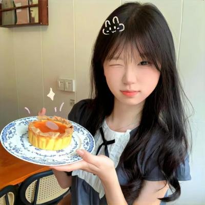 红妆问佳人